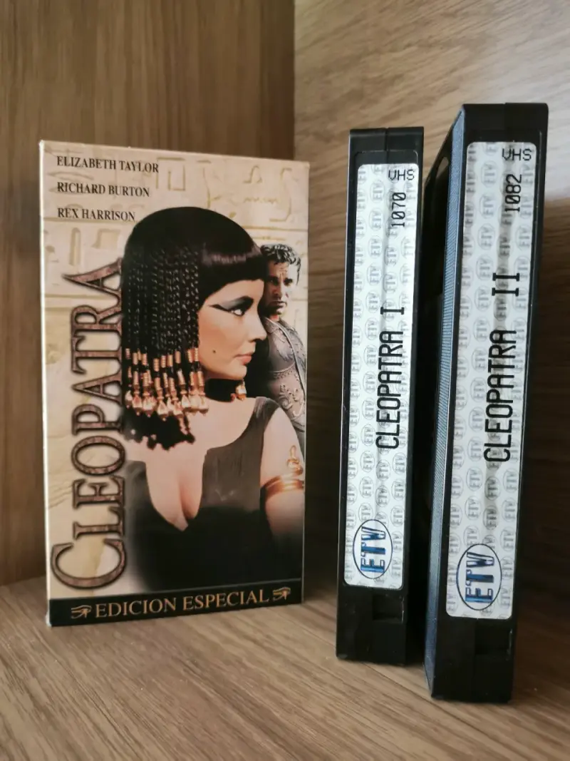 VHS Cleopatra Edición Especial