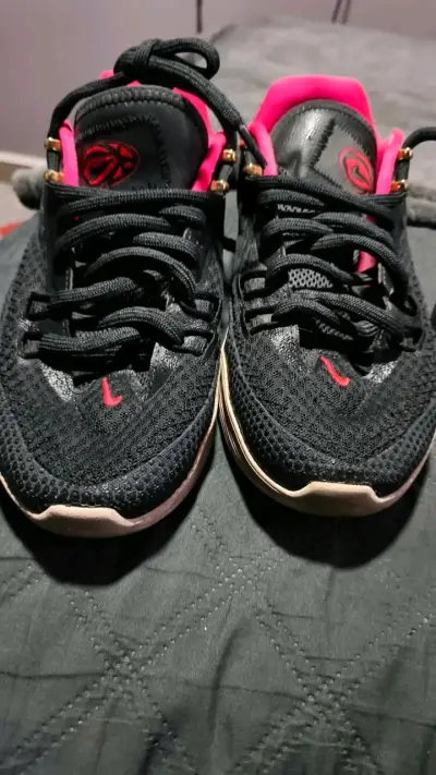 Zapatillas deportivas con suela antideslizante - miniatura 3