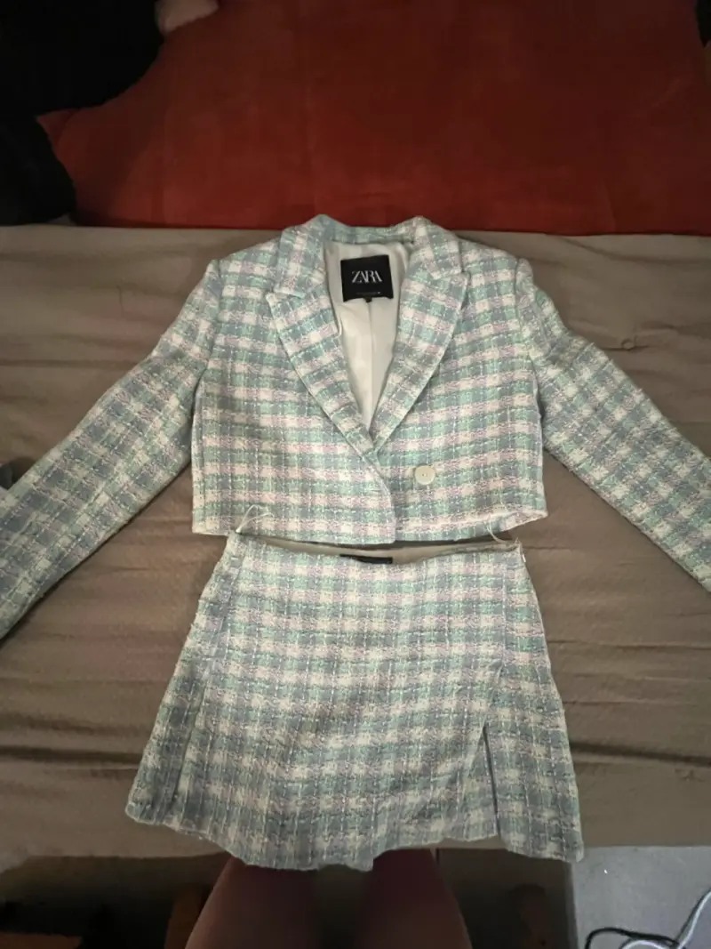 Conjunto de falda y chaqueta Zara a cuadros - 1