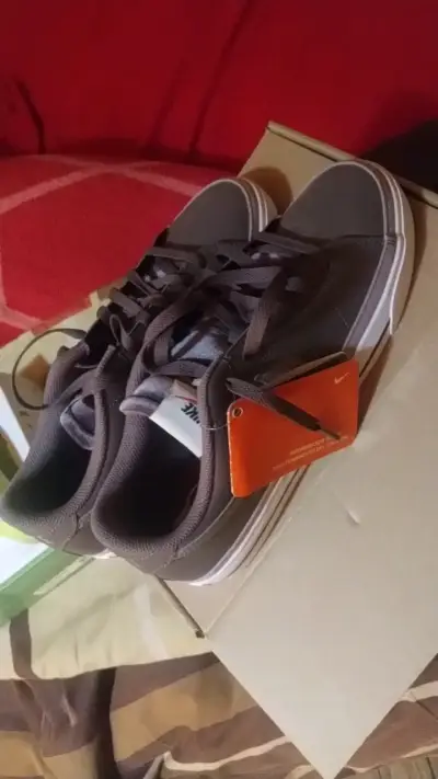 Zapatillas deportivas grises para hombre - miniatura 2