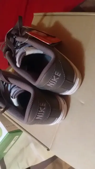Zapatillas deportivas grises para hombre - miniatura 3