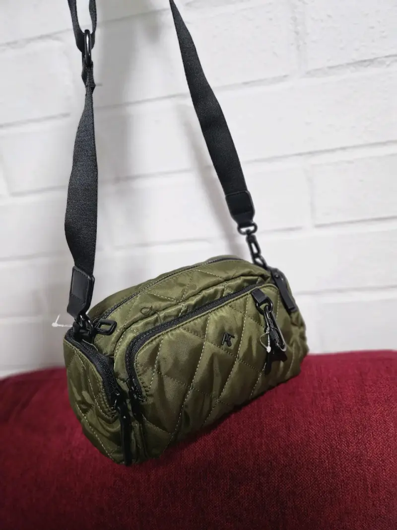 Bolso negro Amphora con múltiples compartimentos - 5