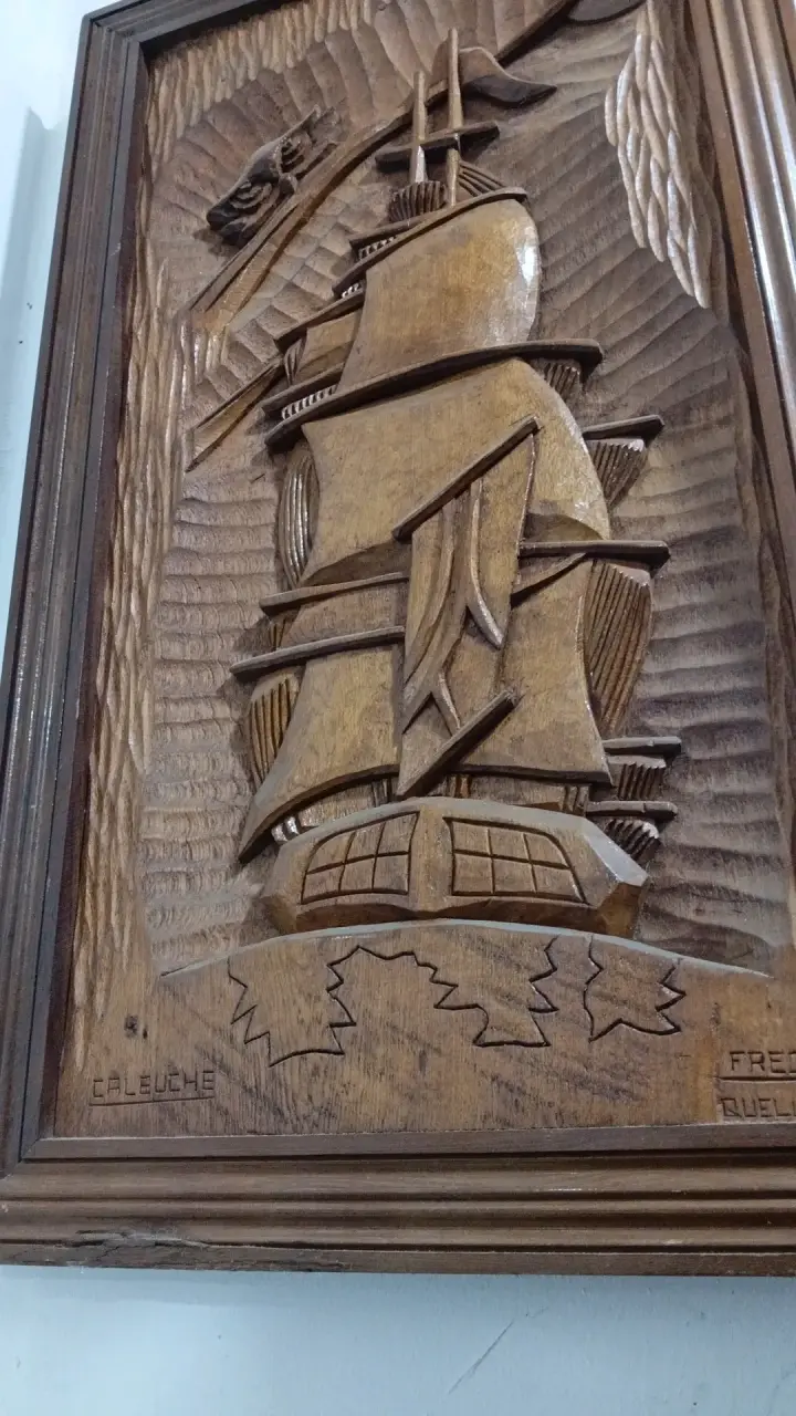 Cuadro tallado en madera nativa - 2