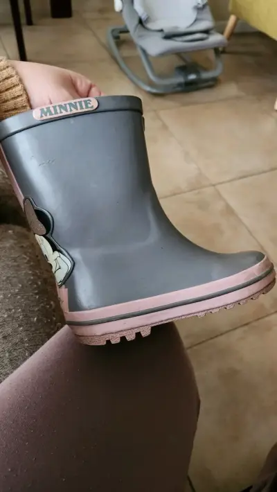 Botas de lluvia Minnie colloky talla 26 - miniatura 3