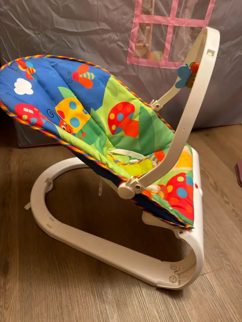 Silla mecedora para bebé colorida - 4