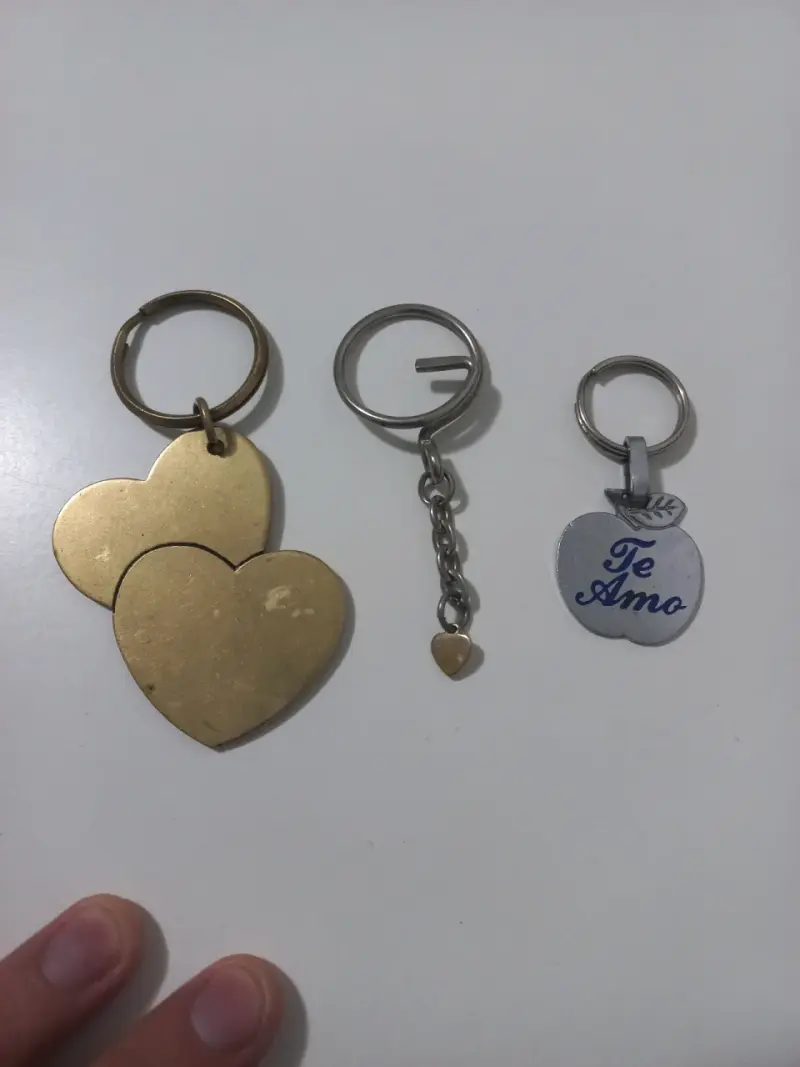 Set de llaveros con diseño de corazones - 1