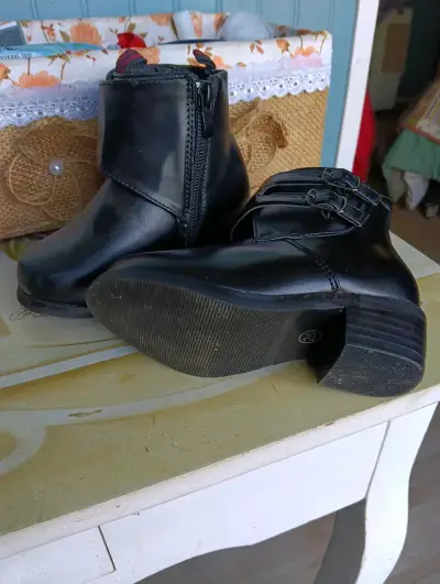 Botin negro para huaso de cuero  niños - miniatura 2