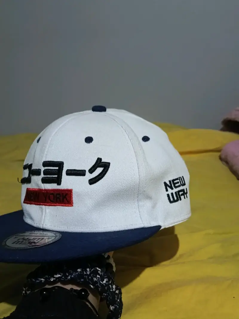 Gorra estilo New York blanca y azul - 2