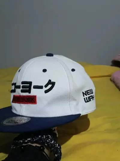 Gorra estilo New York blanca y azul - miniatura 2