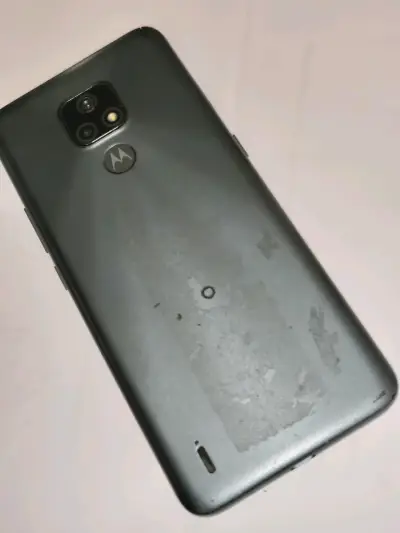 Smartphone Motorola pantalla dañada para reparació - miniatura 4