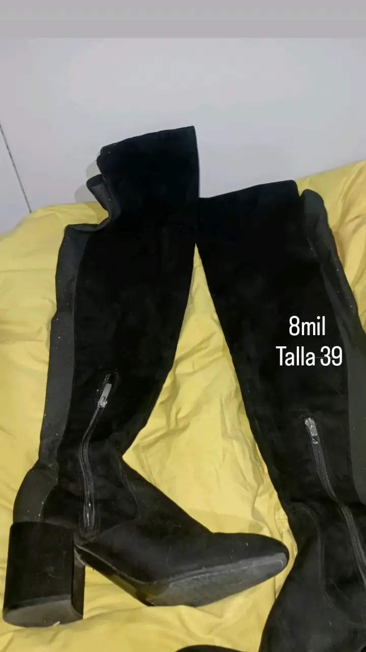 Botas negras de tacón alto talla 39