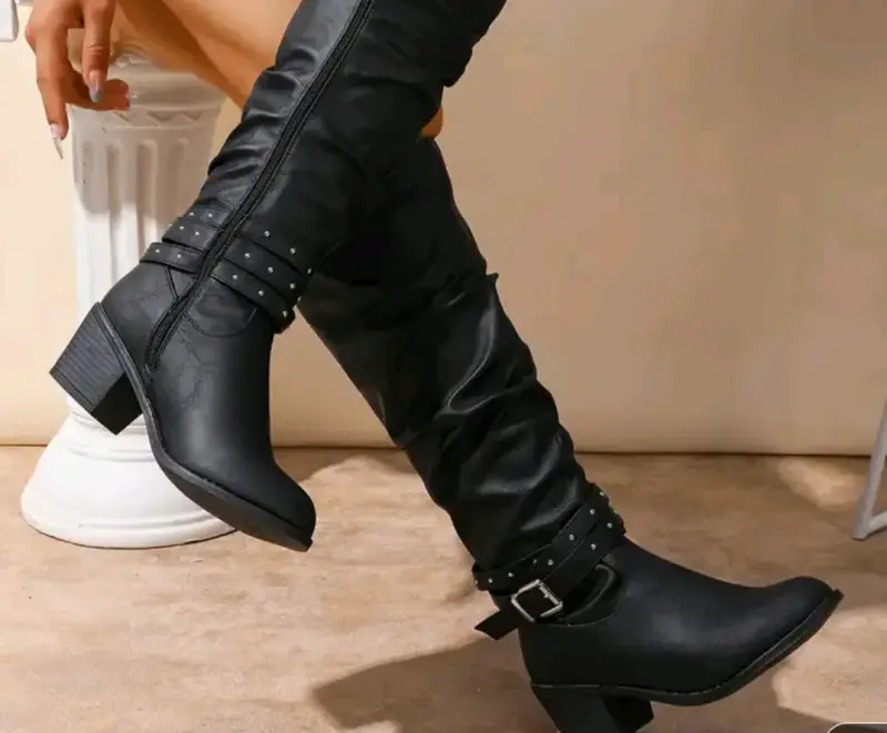 Botas negras - 4