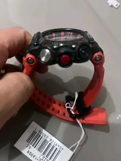 Reloj Casio G-Shock negro y rojo - miniatura 6