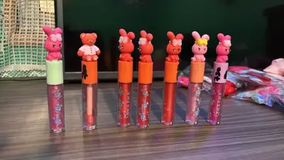 Set de brillos labiales con diseño de animales - miniatura 1