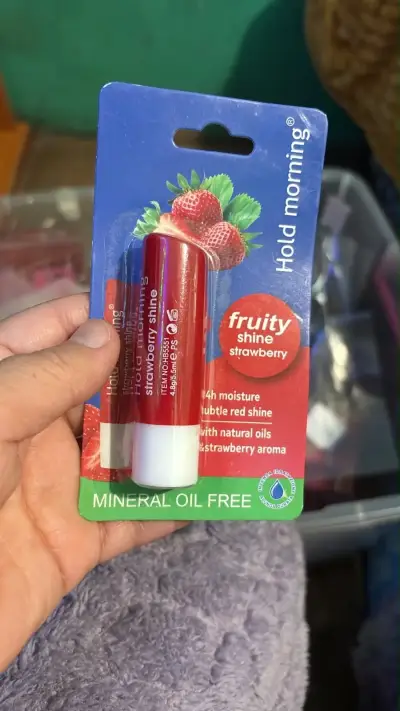 Bálsamo labial Hold Morning sabor frutilla - miniatura 1