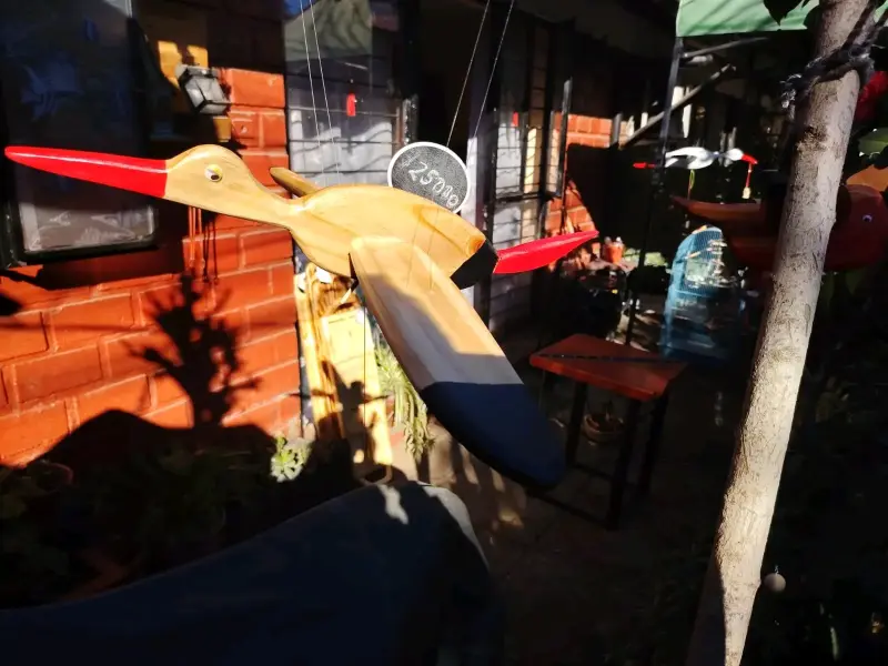 Móvil de madera en forma de pájaro - 1
