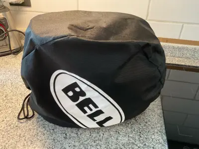 Casco integral Bell rojo y gris para ciclismo - miniatura 2