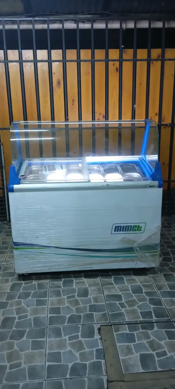 Vitrina barquillera refrigerada Mimet 12 sabores - 1