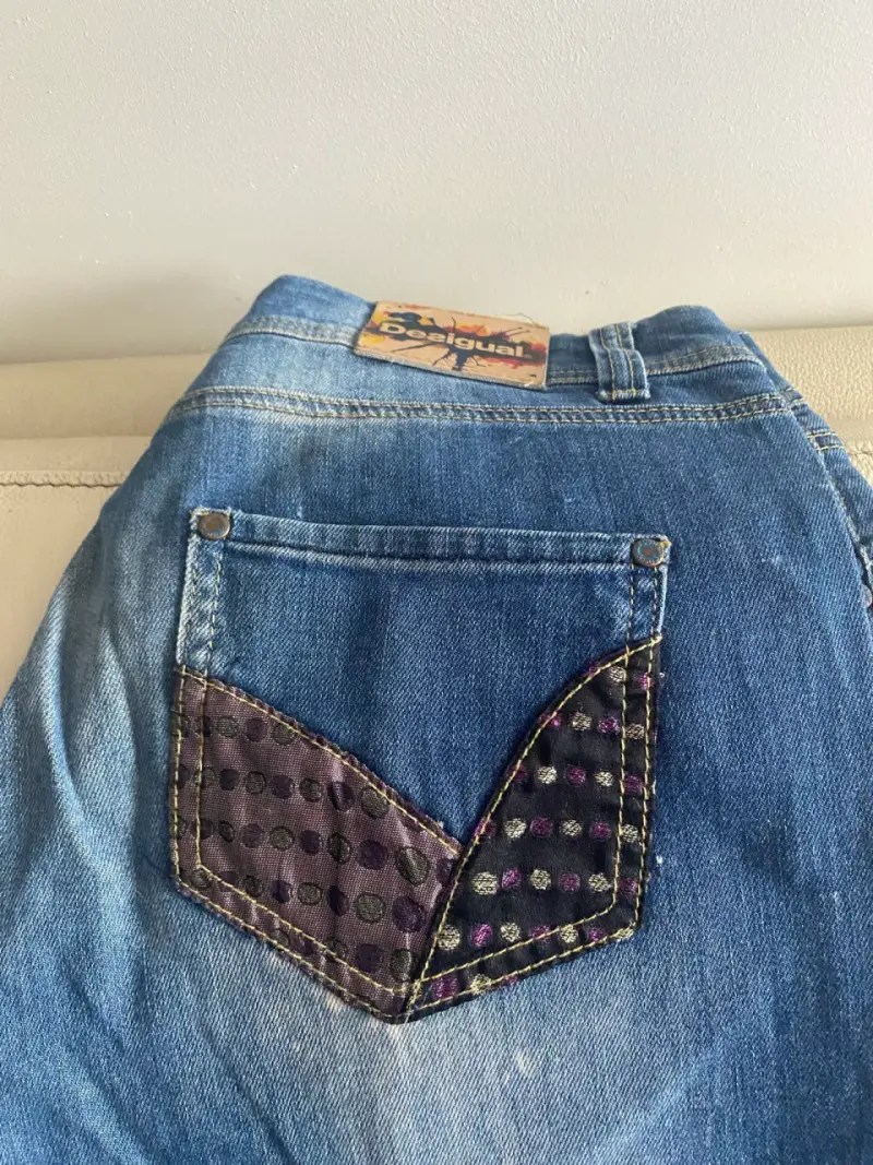 Jeans Desigual con diseño único - 1
