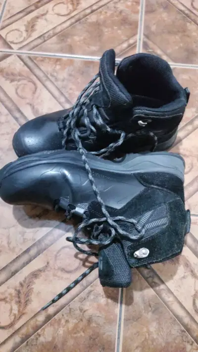 Botas tácticas negras de cuero impermeables - miniatura 1