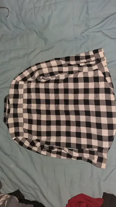 Camisa a cuadros blanco y negro para hombre - miniatura 2