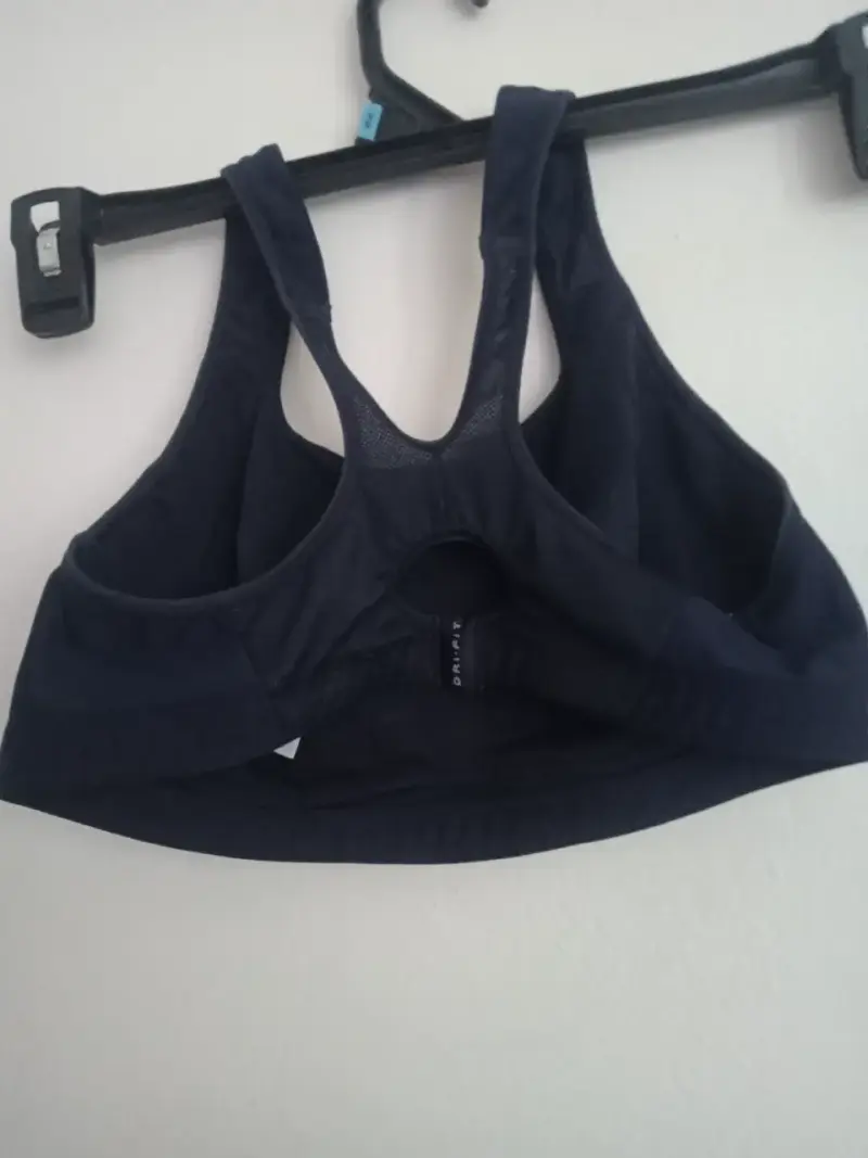 Top deportivo Nike azul marino para mujer - 2