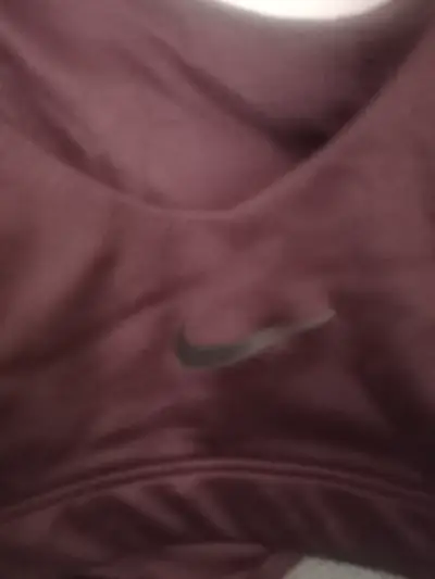 Top deportivo burdeos para mujer - miniatura 2