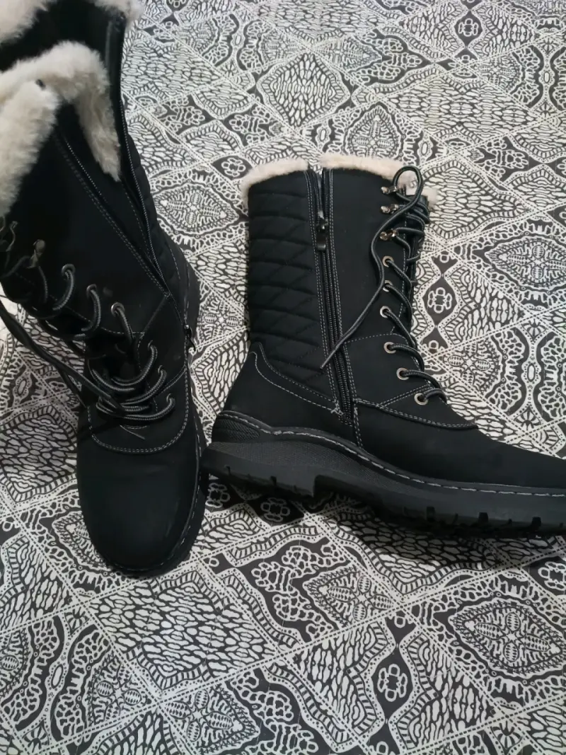 Botas negras con forro de lana - 3