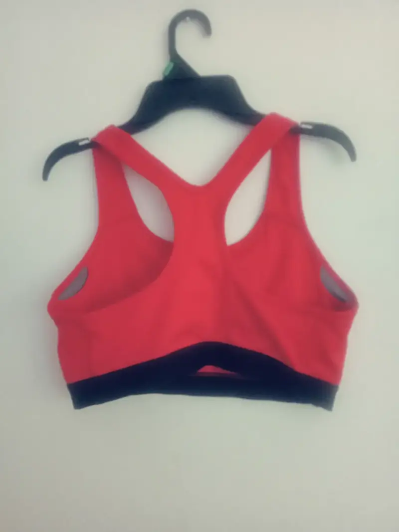 Top deportivo Nike rojo para mujer - 2