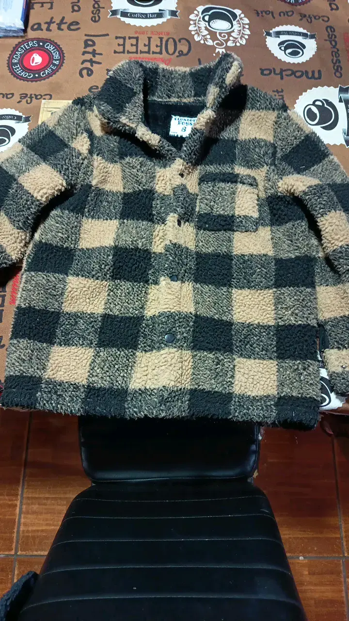 Chaqueta de lana a cuadros beige y negro