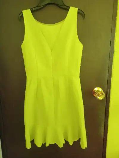 Vestido amarillolimón  sin mangas elegante - miniatura 2