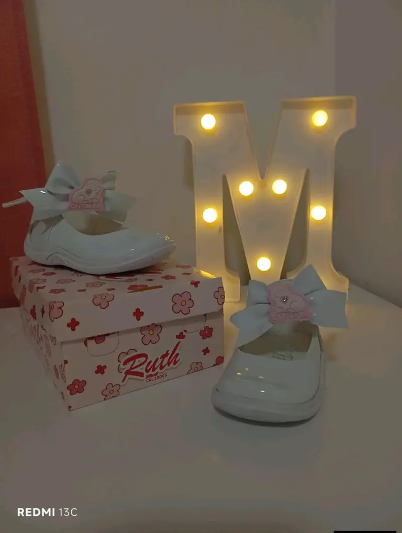 Zapatillas infantiles Ficcus con diseño floral - 2