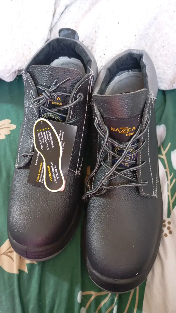 Botas de seguridad Nazca con suela resistente - 1