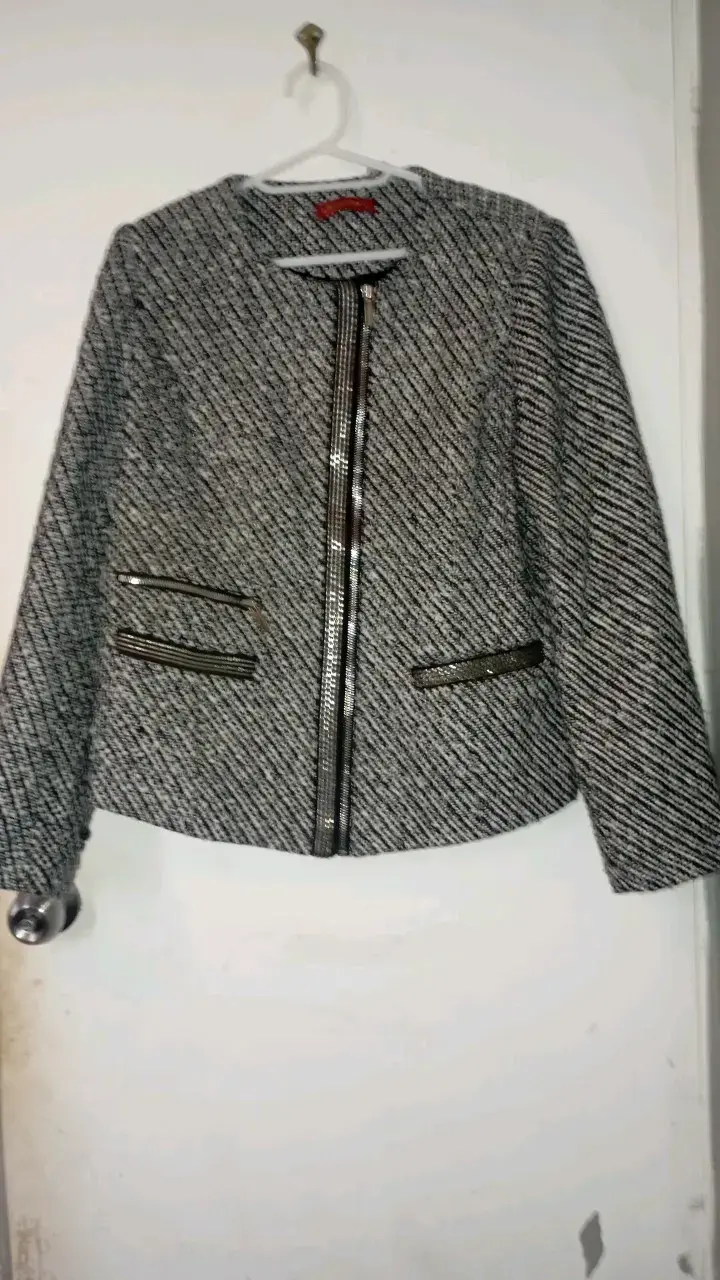 Blazer talla M 5000 cada uno y lo otro x 5000 cada - 3