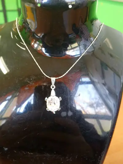 Colgante de plata con diseño de ángel y corazón - miniatura 3