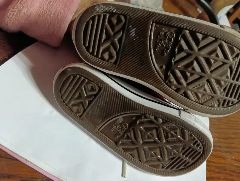 Zapatillas rojas para niños estilo botín - 4