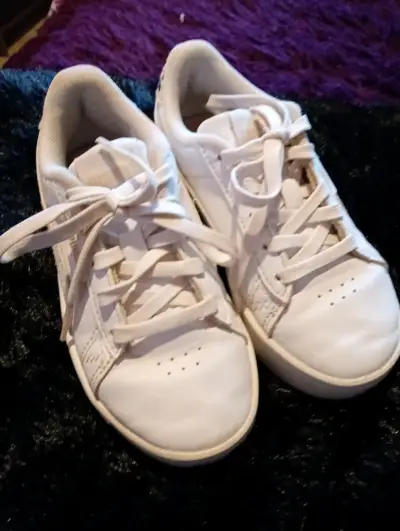 Zapatillas deportivas blancas con diseño animal print - miniatura 2