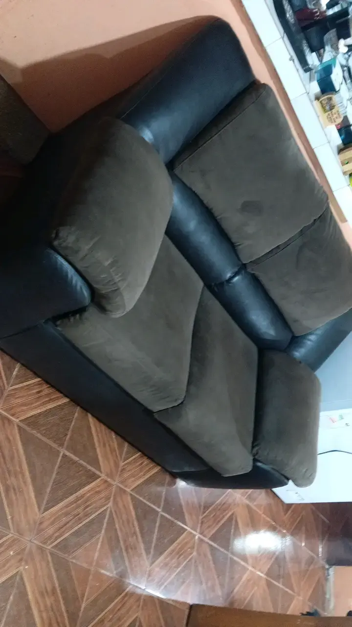 Sofá reclinable de dos plazas en cuero y tela - 3