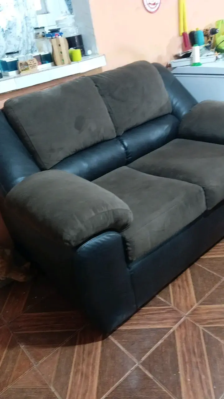 Sofá reclinable de dos plazas en cuero y tela - 4