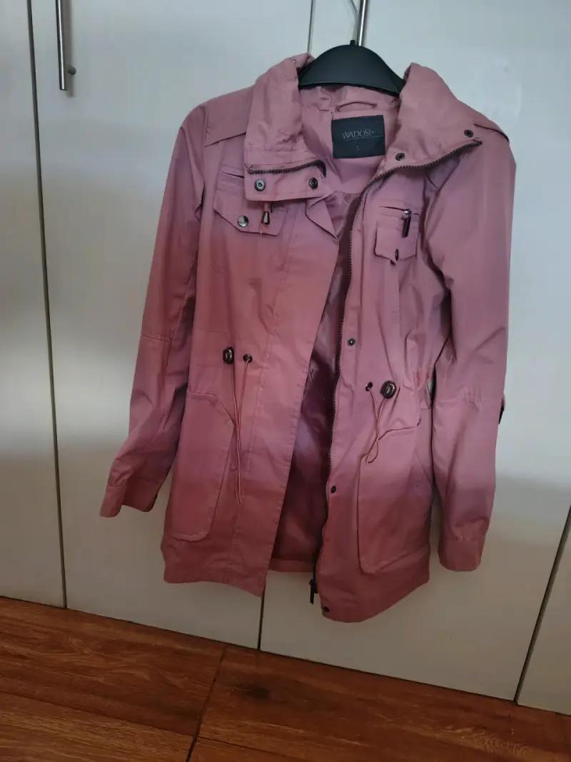 Parka rosada Wados con capucha ajustable - 3