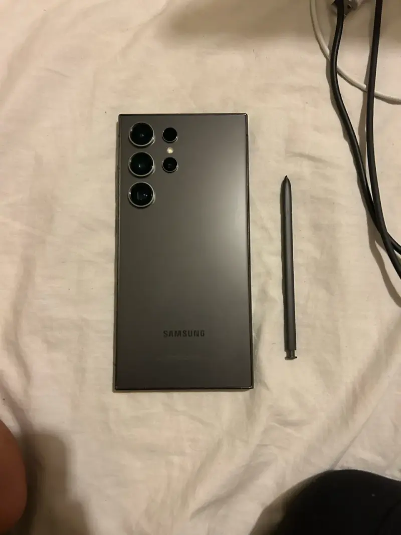 Se vende Samsung S24 Ultra - 2
