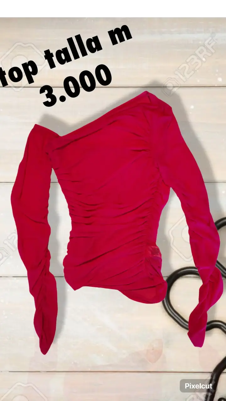 Top fucsia de un solo hombro talla M