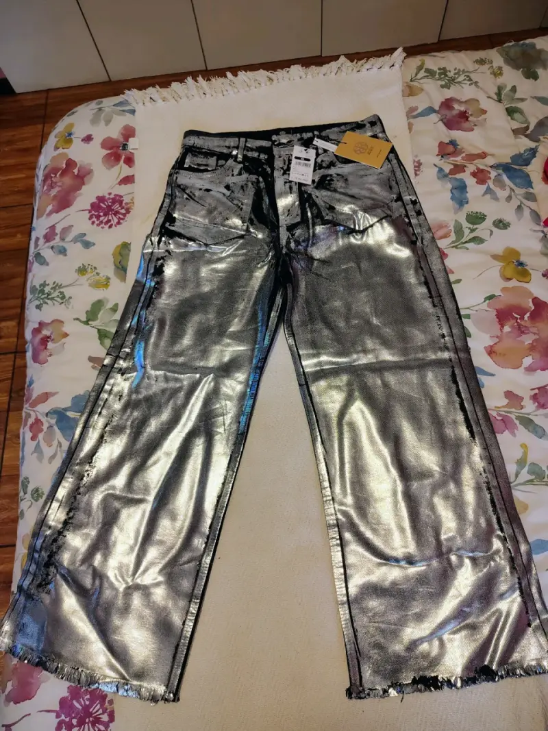 Pantalón metálico Cecilia Bolocco talla 44 - 3