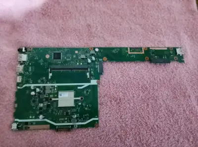 Pantalla ASUS x407 con carcaza - miniatura 3