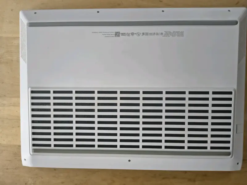 Laptop HP Victus 15 pulgadas blanca - 2