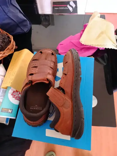 Sandalias de cuero marrón cerradas para hombre - miniatura 2