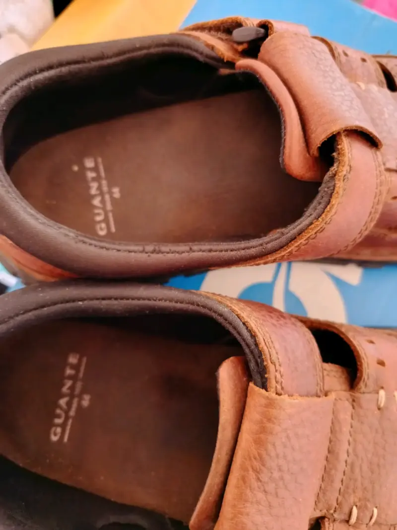 Sandalias de cuero marrón cerradas para hombre - 4