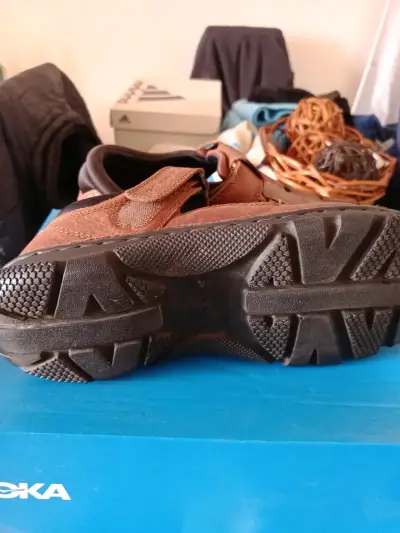 Sandalias de cuero marrón cerradas para hombre - miniatura 5