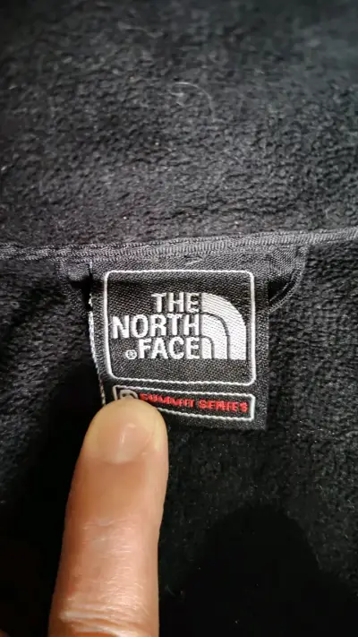 Chaqueta The North Face negra para dama - miniatura 3