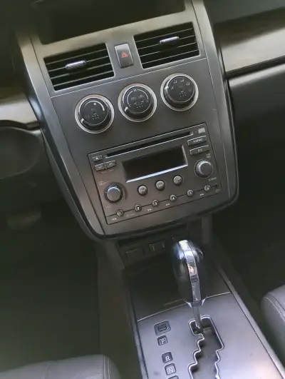 Automovil , usado en buen estado. - miniatura 5
